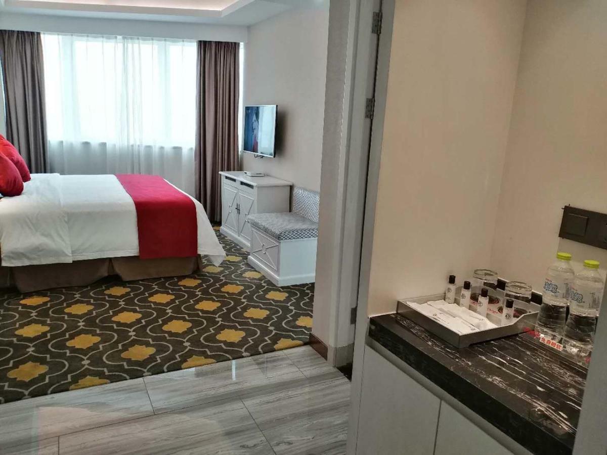 Ramada Encore Wyndham Nanning City Center Qingxiu Kültér fotó